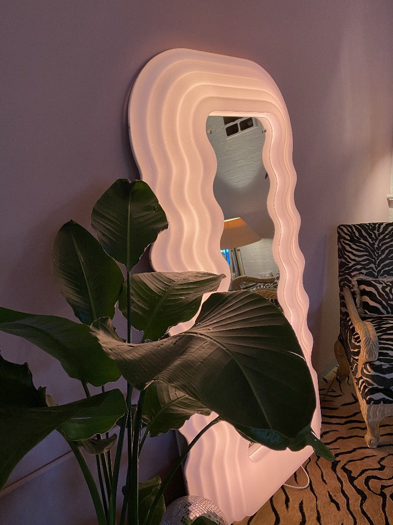 Ultrafragola Mirror by Ettore Sottsass - side view