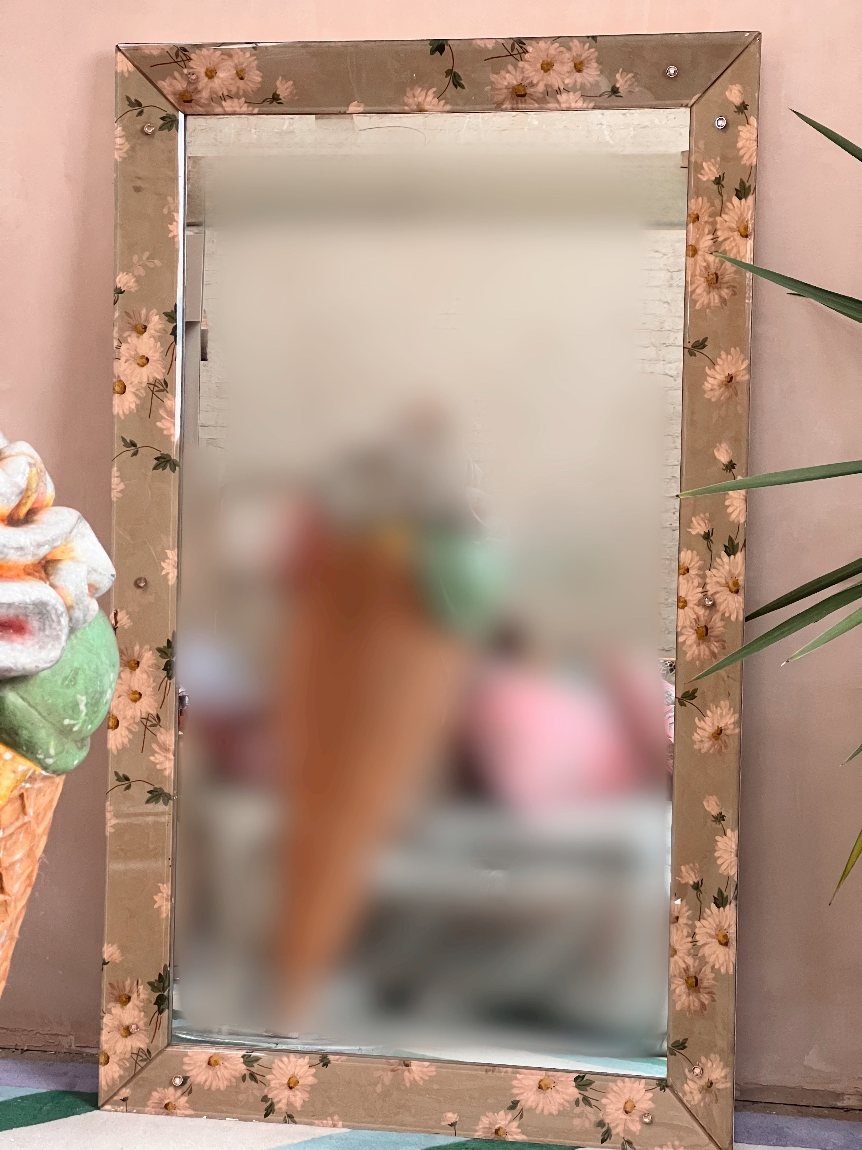 Large hand painted Daisy mirror 