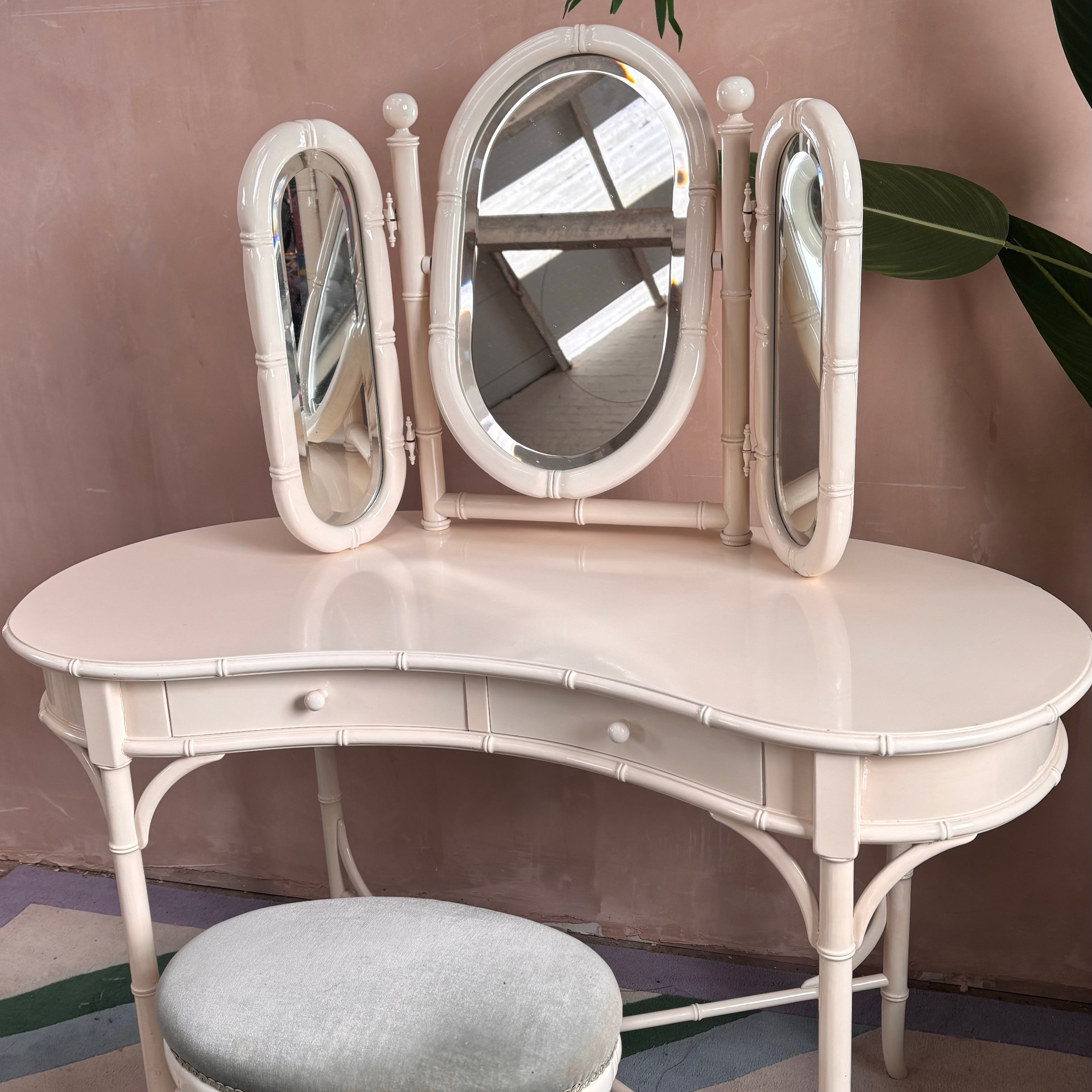 Italian vanity table and stool 