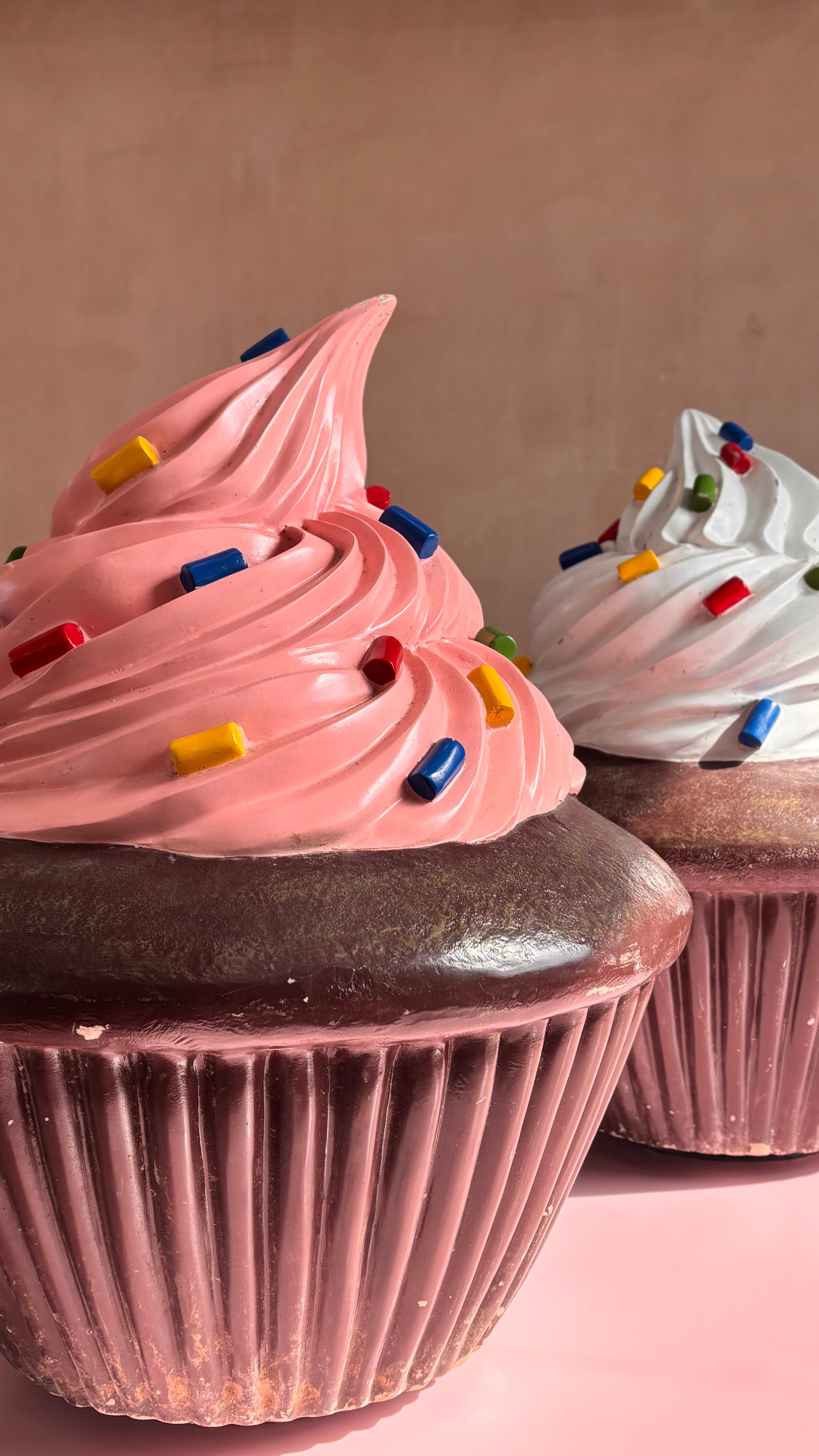 Giant cupcake lamp, funfair 