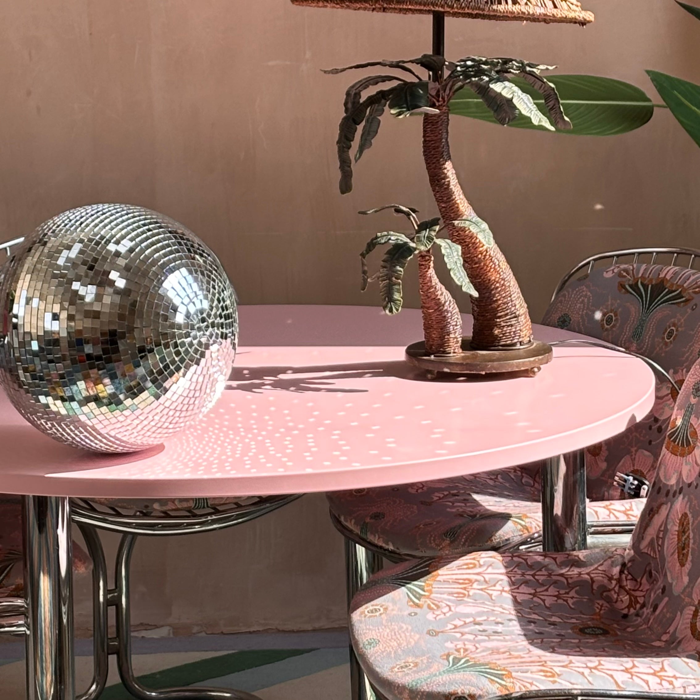 Vintage italian palm tree table lamp