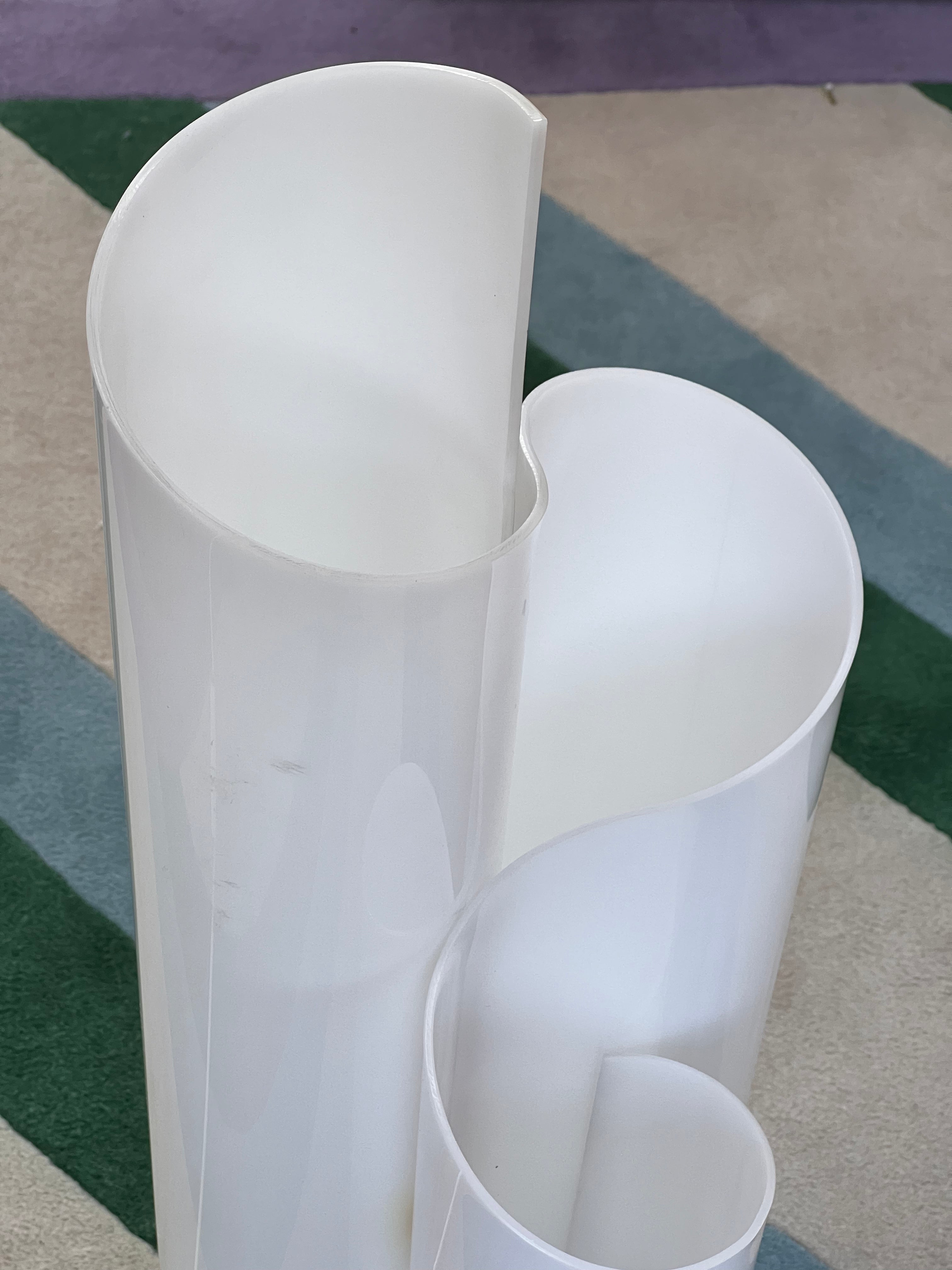 Mezzachimera white floor lamp